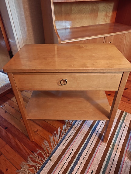 Vintage yöpöytä