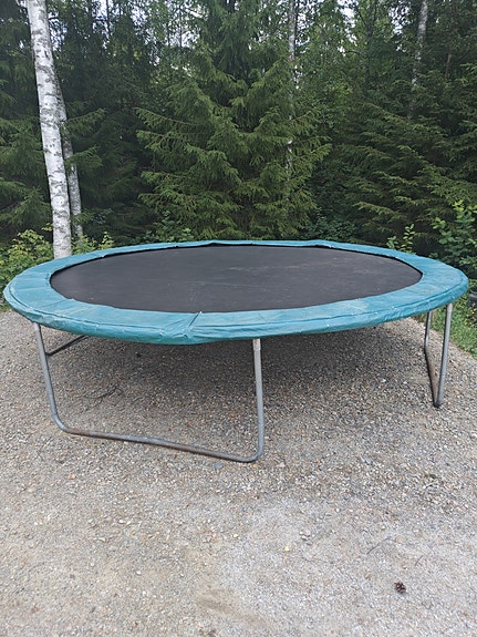 Trampoliini 4m