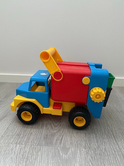 Plasto roska-auto