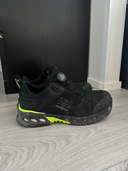 Helly Hansen työkengät koko 43 musta