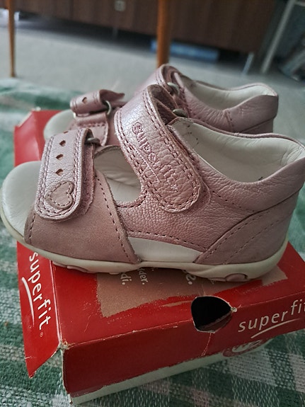 Superfit sandaalit