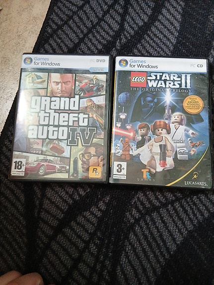 PC-pelit Grand Theft Auto IV ja LEGO Star Wars II
