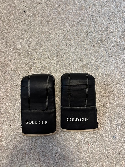 Gold Cup mustat nyrkkeilyhanskat, koko M