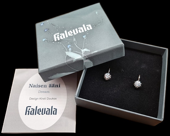 Kalevalakoru Naisen ääni korvakorut