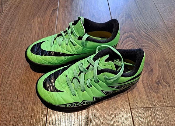 Nike Hypervenom Phelon II jalkapallokengät koko 27