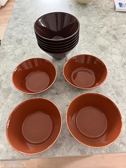 Ruskea kulhosetti – Arabia KoKo & Iittala