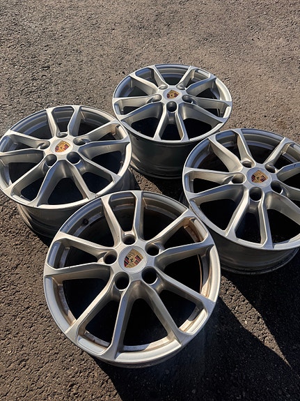 Porsche OEM (BBS) vanteet 18”