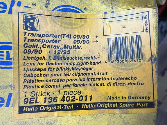 VW Transporter T4 Oikea Etuvilkku Hella 91-03