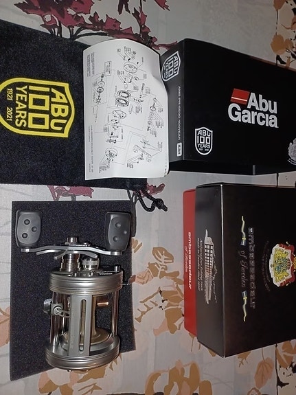 Abu Ambassadeur 6500 CS Pro Rocket 100-v juhlakela
