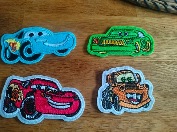 Cars-autot kangasmerkit / paikat