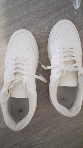 White H&M Canvas