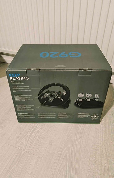 Logitech G920 ratti ja polkimet