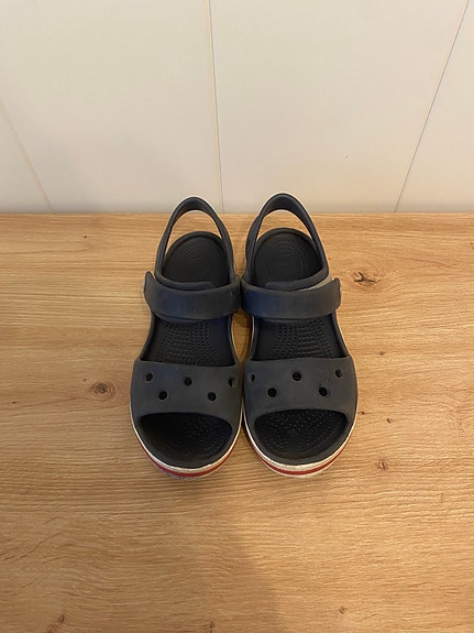 Crocs sandaalit J1 (32-33)