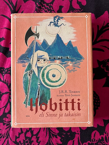 J.R.R. Tolkien: Hobitti -kirja
