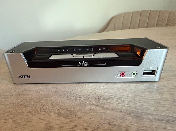 ATEN CS1792 – 2-porttinen HDMI KVMP-kytkin (KVM + USB + ääni)