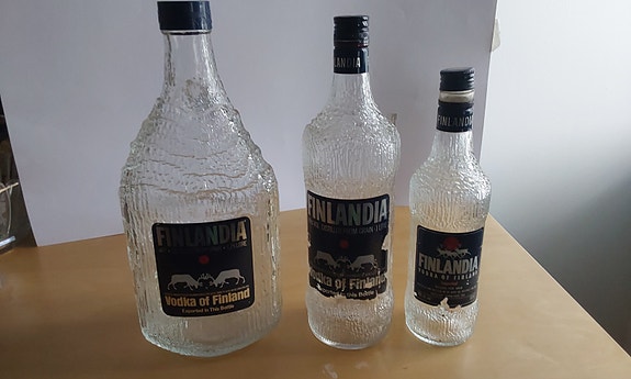 Finlandia vodkapulloja 3 kpl mm juhlavodkapullo Tapio Wirkkala 1,75 ltr
