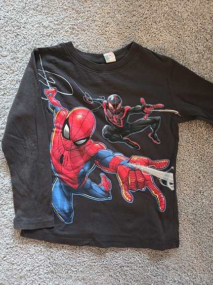 H&M Spiderman paita koko 110
