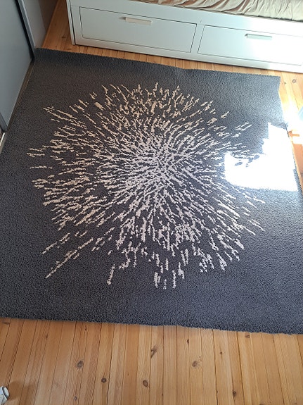 Iso harmaa karvamatto