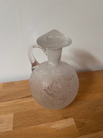 Kirjokuvio karahvi 1920-luku