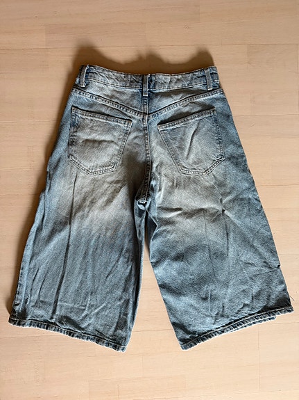 Bershka jorts / farkkushortsit koko 32 (vastaa S)