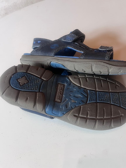 Timberland sandaalit koko 29