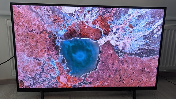 Sony KDL-40RE453 40" televisio