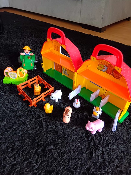 Fisher-Price Little People maatilalelu
