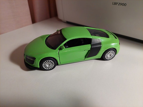 Audi, koko 1:32.