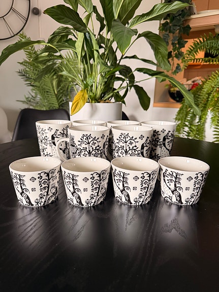 Iittala Taika mukit ja kupit mustavalkoinen
