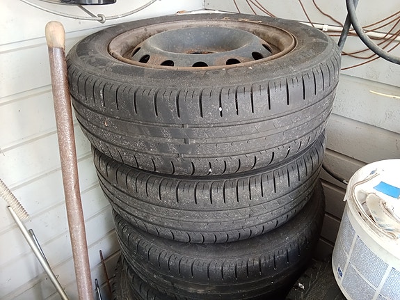 Kesärenkaat vanteilla Peugeot 206