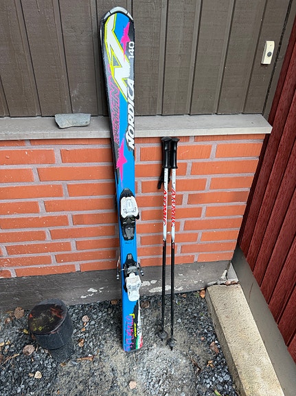 Nordica laskettelusukset ja monot