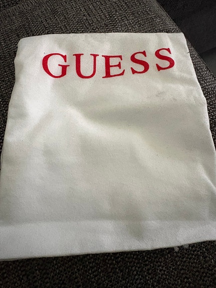Guess käsilaukku