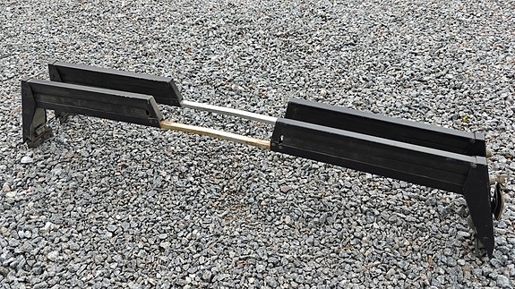 Thule suksitelineet volvo 240 katolle