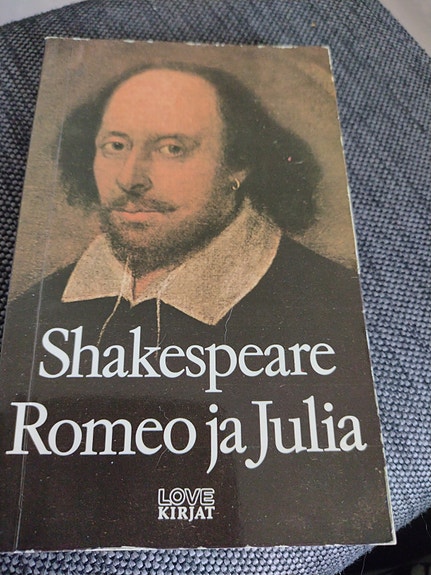 Shakespeare: Romeo ja Julia (pehmytkantinen)
