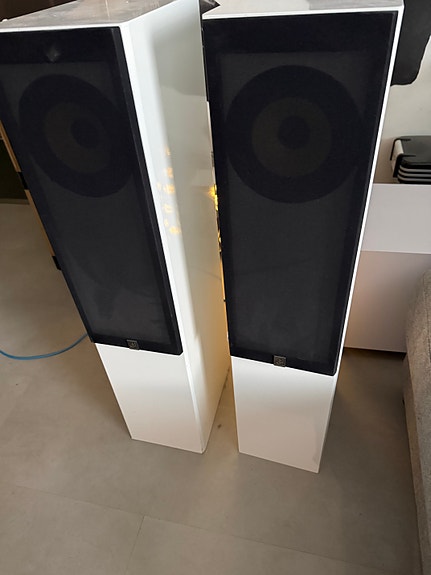 Chorus hifi lattiakaiuttimet