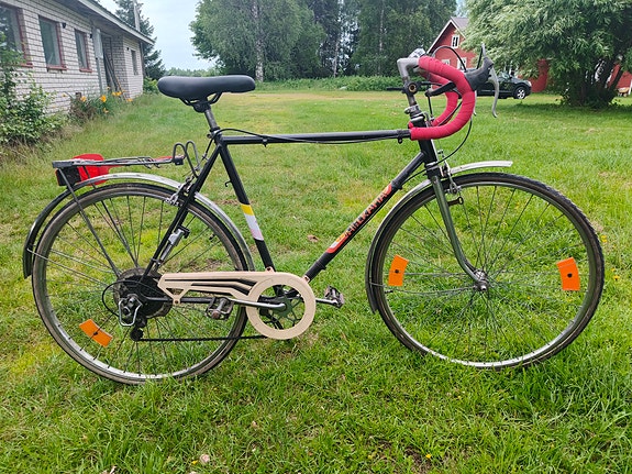 Helkama retkipyörä.