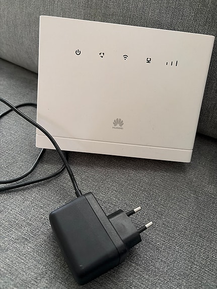 Huawei B315s-22 4G LTE WiFi -reititin