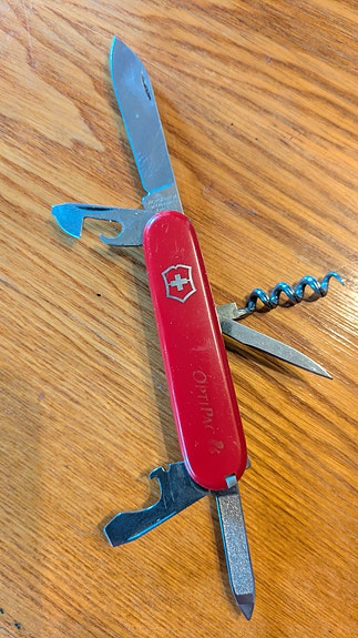 Victorinox Sportsman 84mm