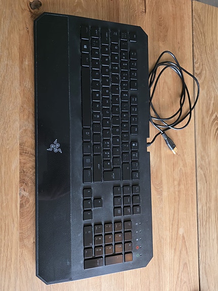 Razer Deathstalker pelinäppäimistö