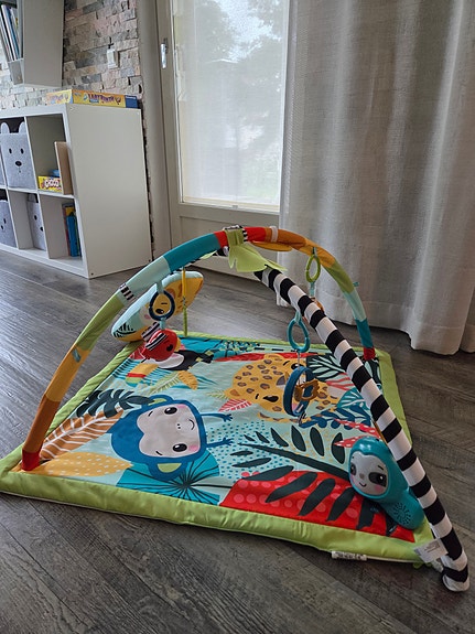 Fisher-Price leikkimatto vauvalle