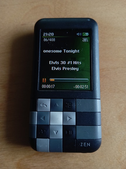 Creative ZEN Mosaic, Transend MP840 ja Apple "Nano" (A1137)