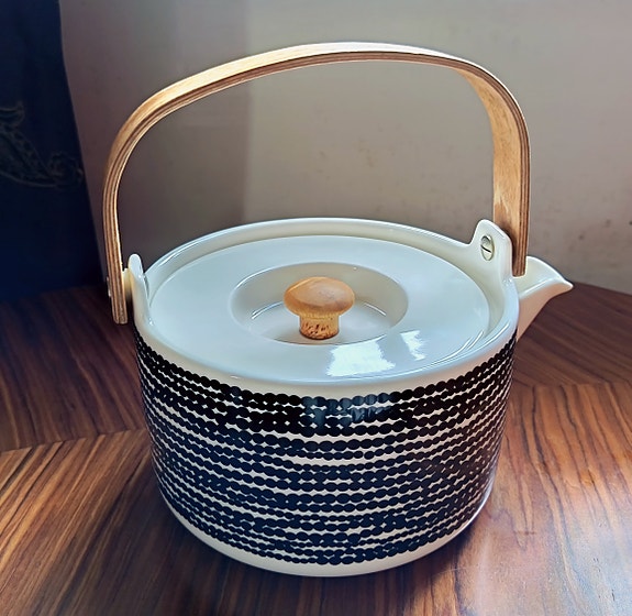 Marimekko Oiva Siirtolapuutarha teekannu