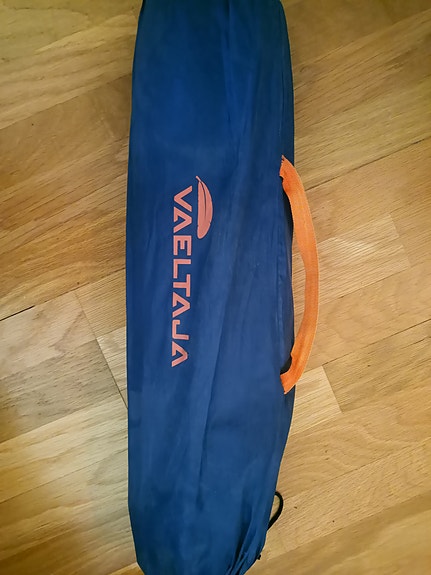 2 hengen kupoliteltta