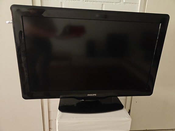 Philips 32 " musta