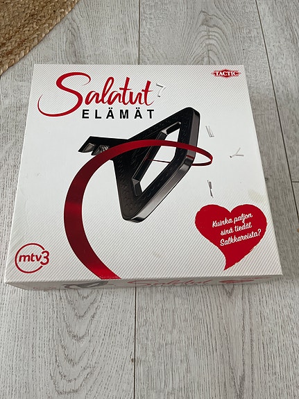 Salatut elämät -lautapeli