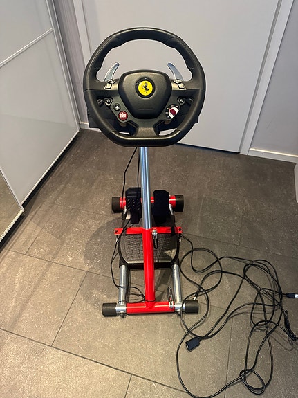 Wheel stand Pro ratti-ja poljinteline