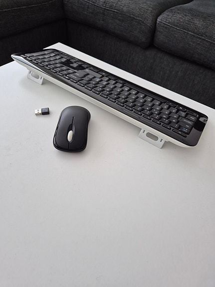 Microsoft wireless 850 näppäimistö ja hiiri