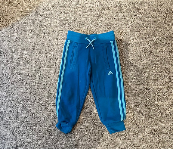 Adidas lasten collegehousut koko 104 / 3-4 v.