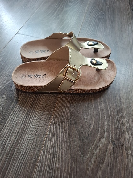 Sandaalit 39