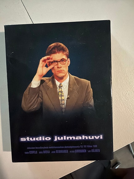 Studio Julmahuvi DVD boxi